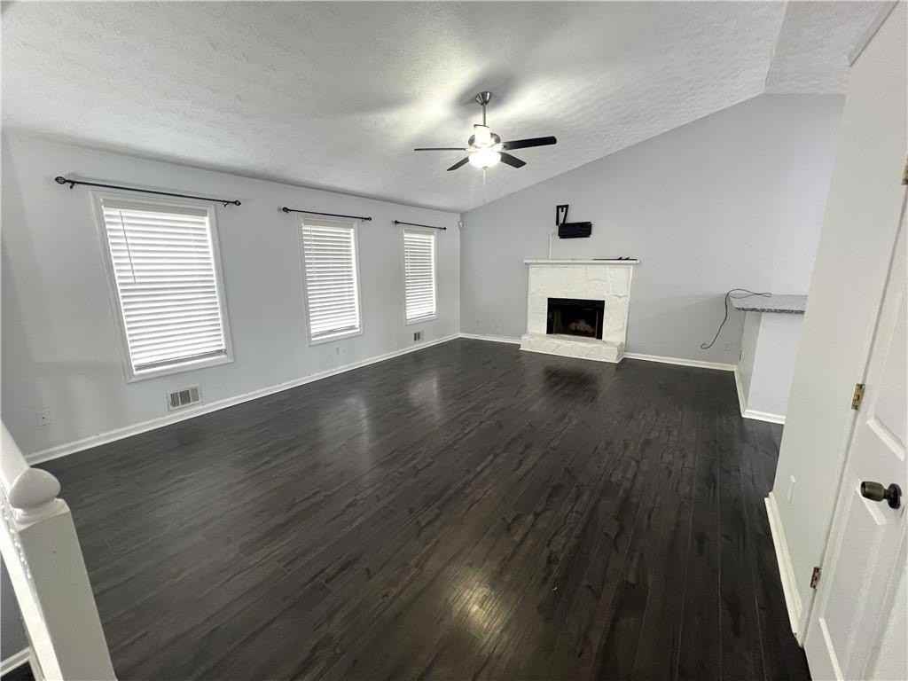 5568 Elderberry Ln - Photo 3 of 24