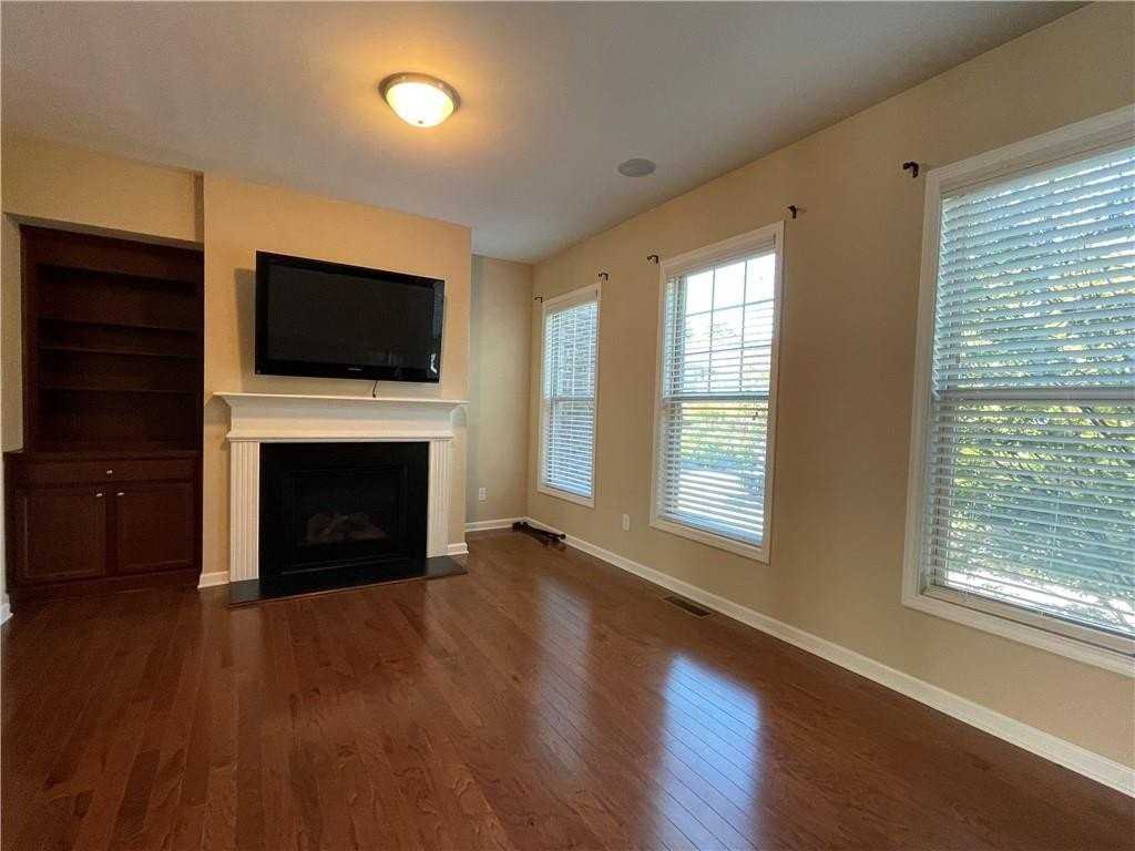 3393 Twinrose Pl - Photo 4 of 27