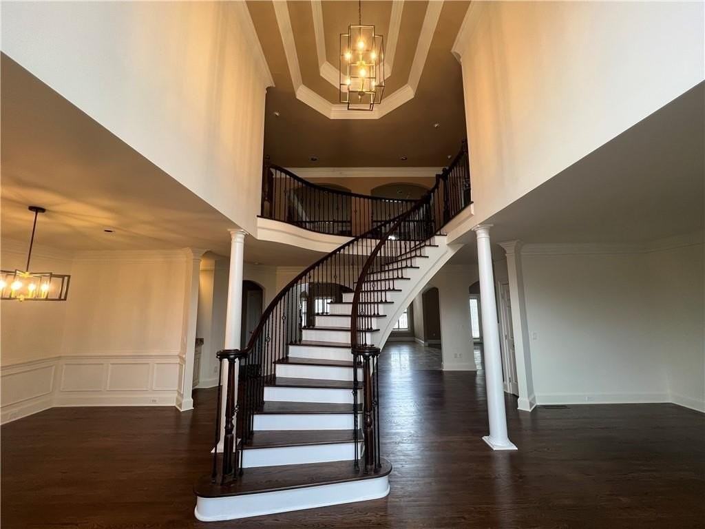 2502 Oak Hill Overlook - Photo 3 of 12