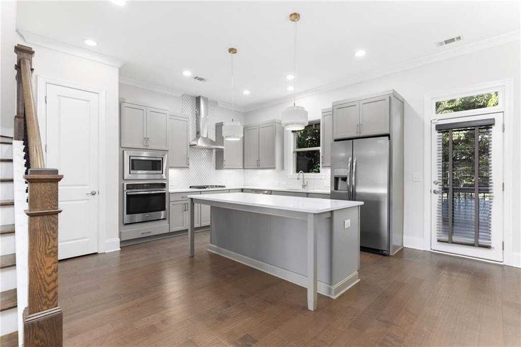 1394 Doublegate Dr Ne - Photo 2 of 49