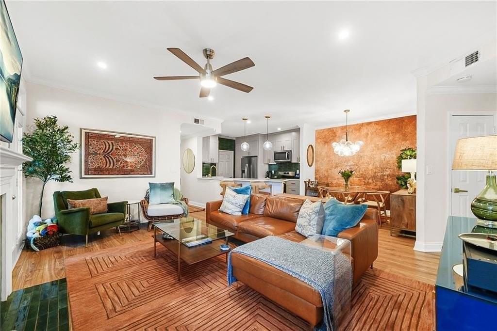 815 Mcgill Park Ave Ne - Photo 3 of 33