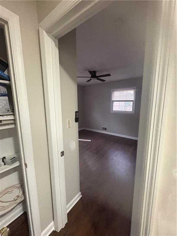 5130 Ash Cir - Photo 2 of 9