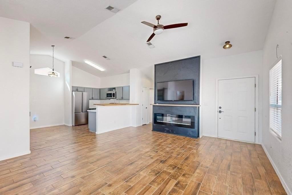 8320 Springcroft Rd Nw - Photo 7 of 39