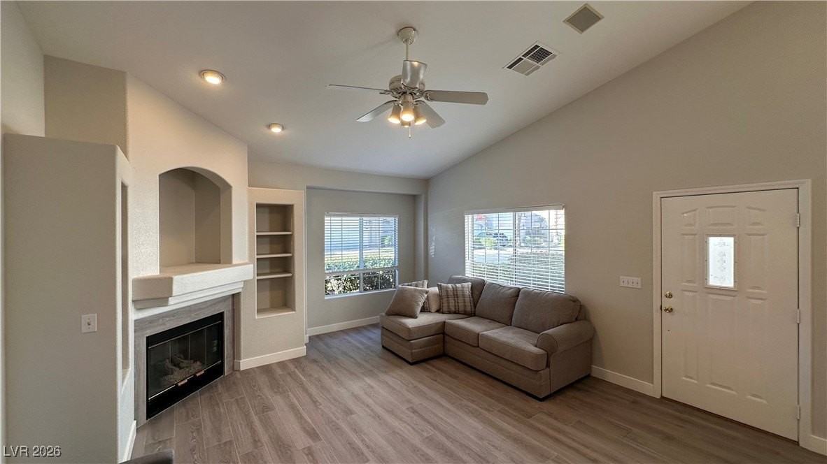 5252 Island Chain Rd - Photo 7 of 45