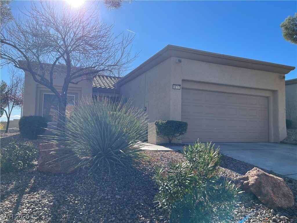 10617 Mission Lakes Ave - Photo 2 of 17