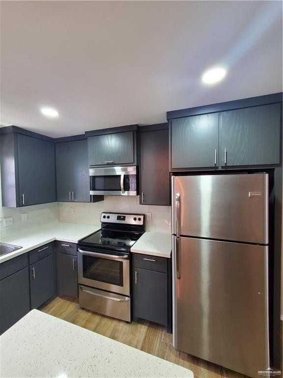 1705 Tampa St #3 - Photo 6 of 13