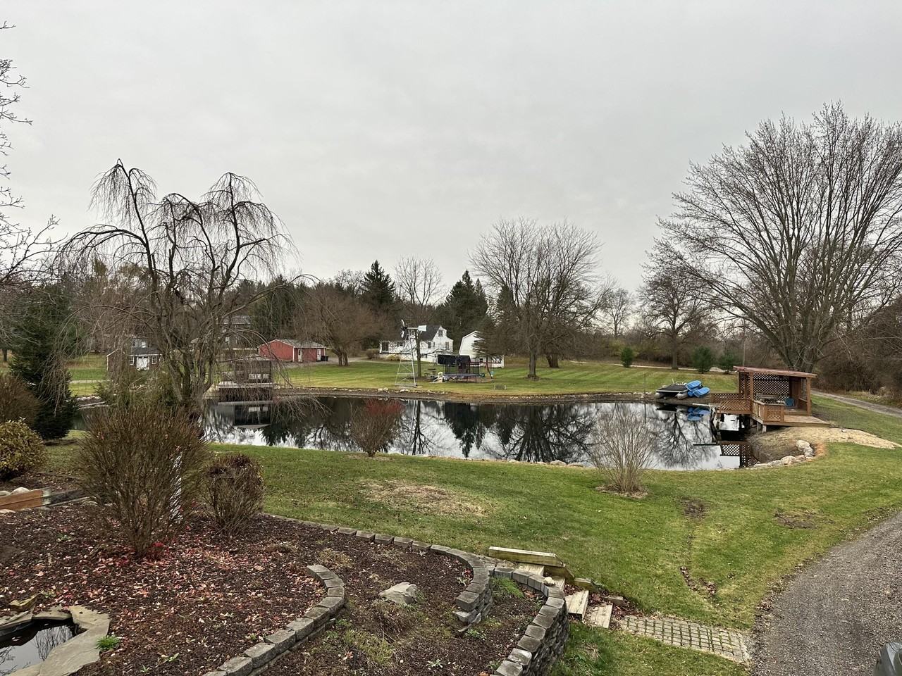 8120 Gregory Rd - Photo 4 of 23