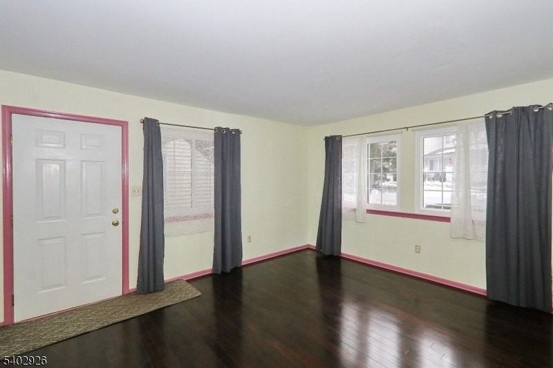 153 Cortland Ln - Photo 6 of 18