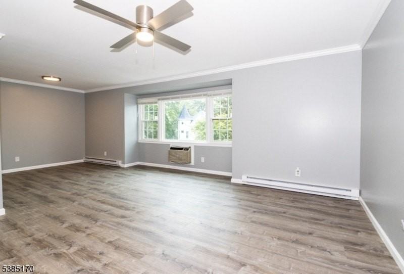 190 Park St - Photo 5 of 31