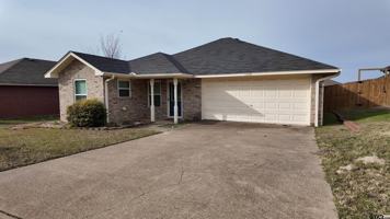featured image of 1108 Woodlands Park Dr