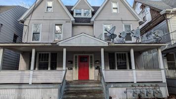 featured image of 53 S Welles St