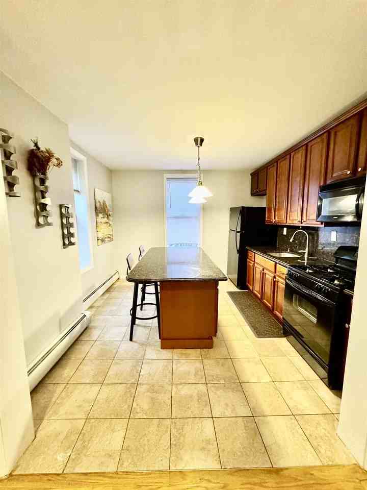 53 Washburn St #3L - Photo 2 of 8