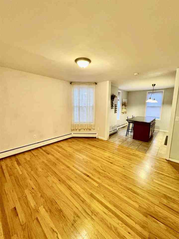 53 Washburn St #3L - Photo 3 of 8