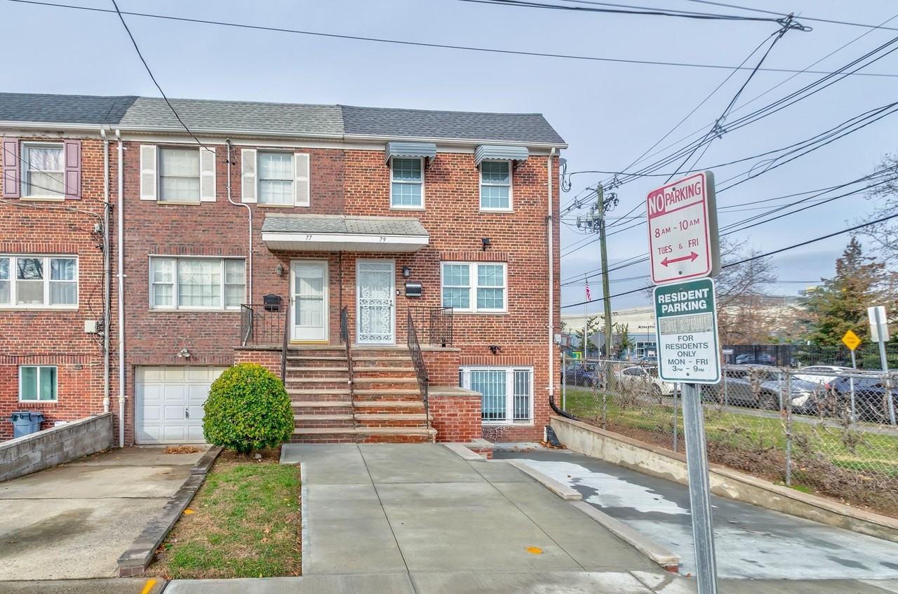 79 Towers St #2 - Photo 3 of 27