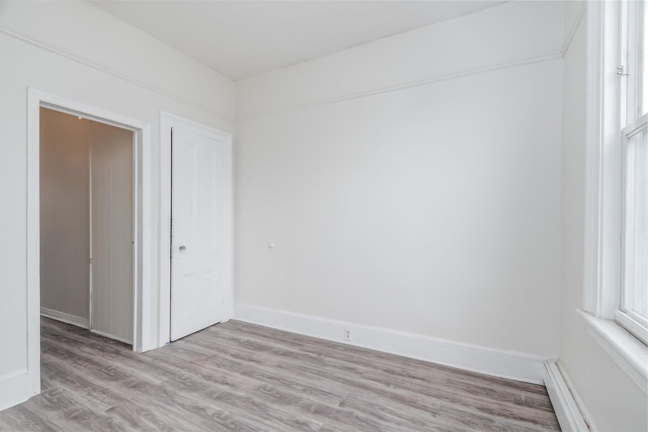 37 Pamrapo Ave #2 - Photo 6 of 13