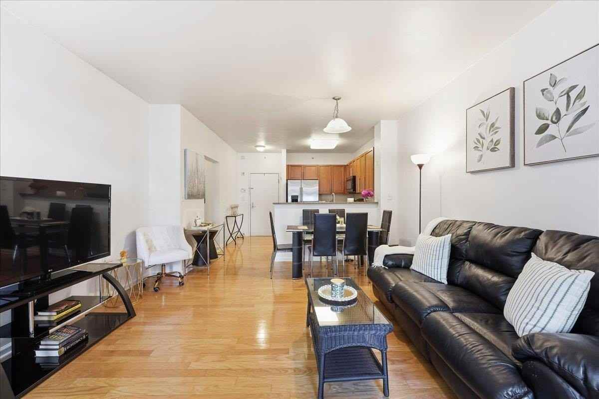 4 Constellation Pl #202 - Photo 3 of 45