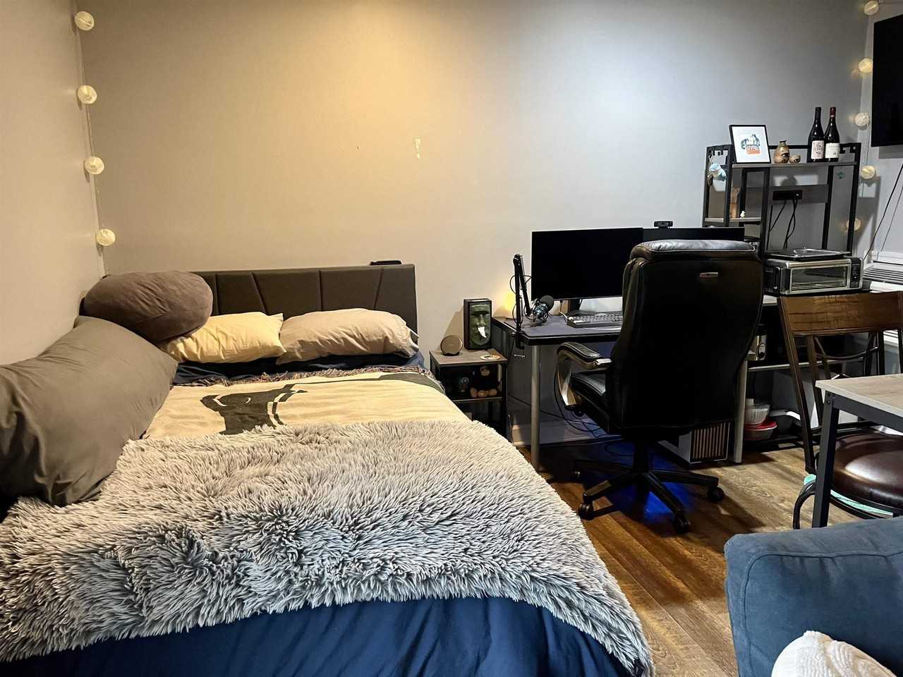 130 Madison St #6 - Photo 6 of 8