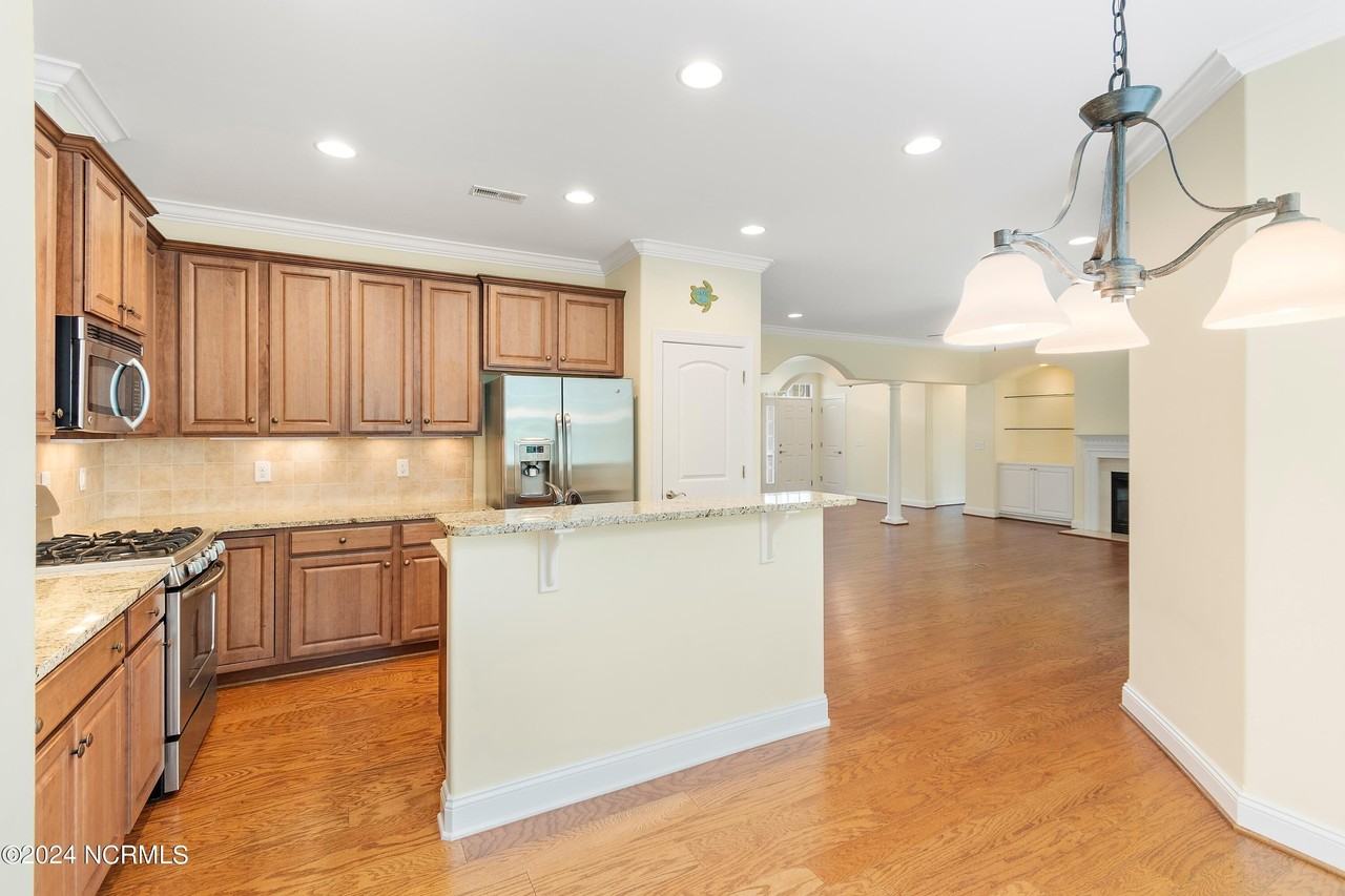 4175 Skeffington Ct - Photo 5 of 29