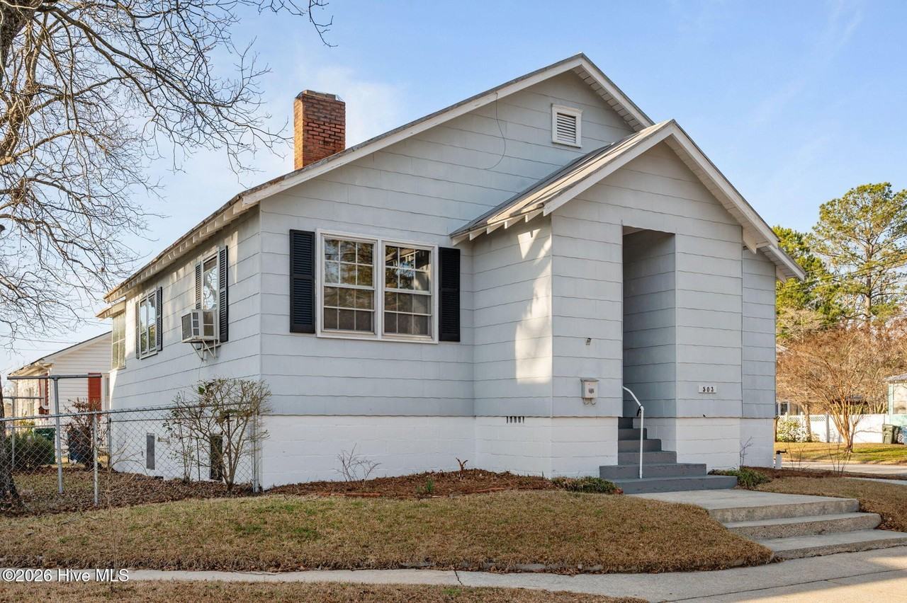 503 E 5th St - Photo 2 of 47