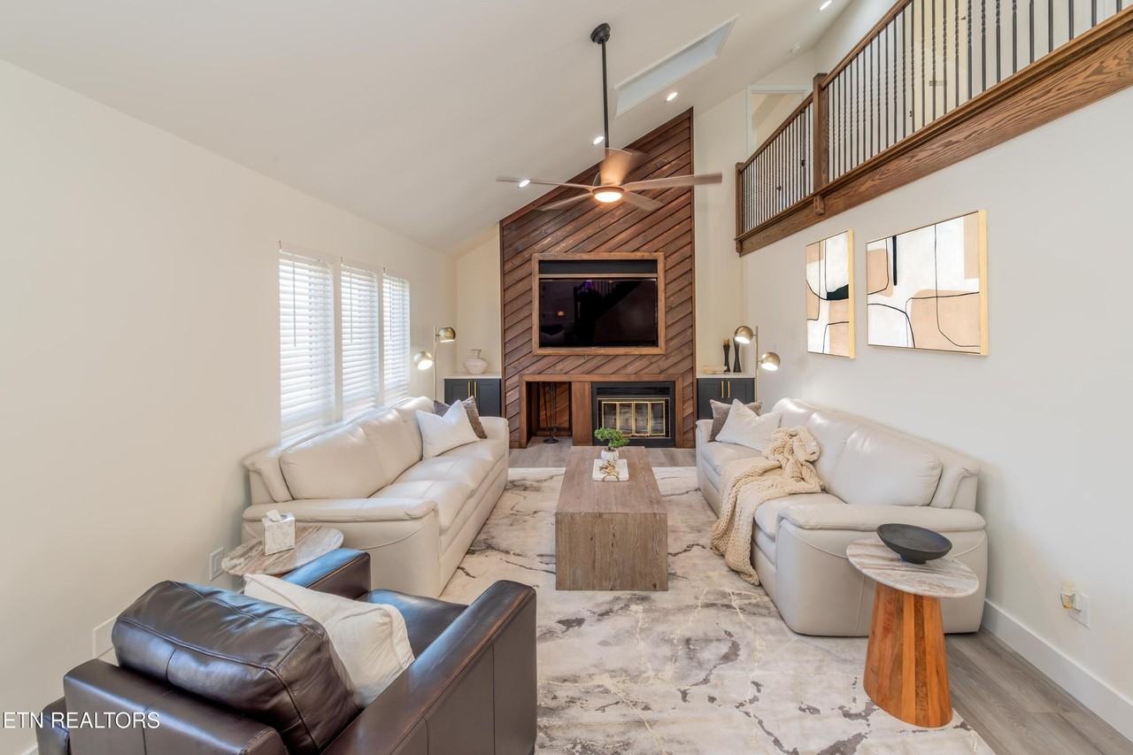 5114 Mckamey Rd - Photo 3 of 50