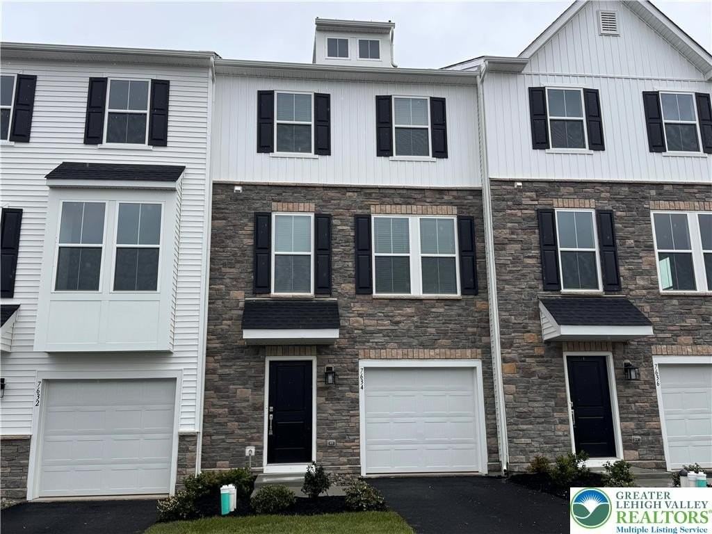 7634 Clayton Ave - Photo 2 of 23