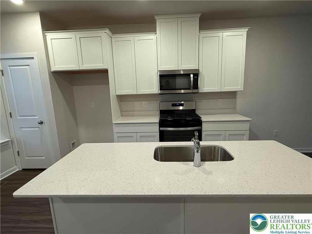 7676 Clayton Ave - Photo 5 of 11