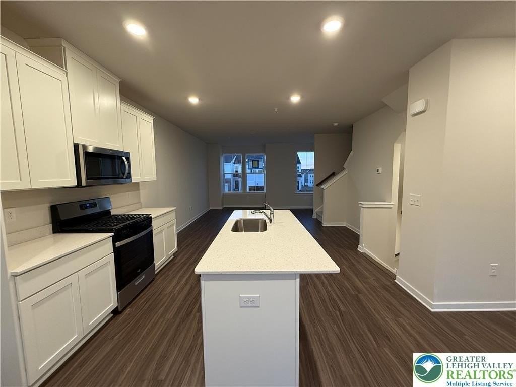 7676 Clayton Ave - Photo 6 of 11