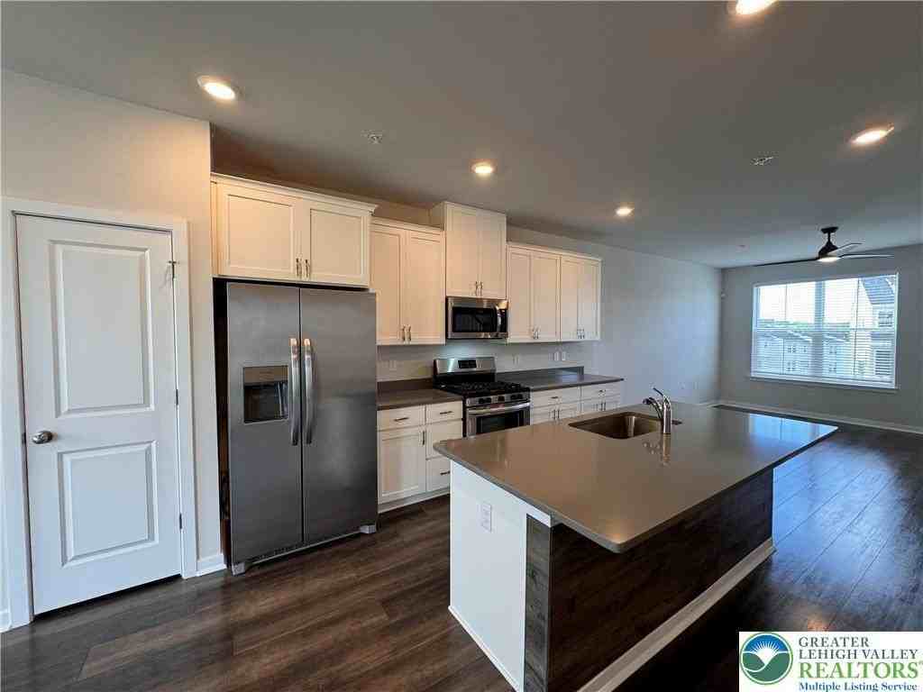 4934 Brookside Ct - Photo 6 of 29