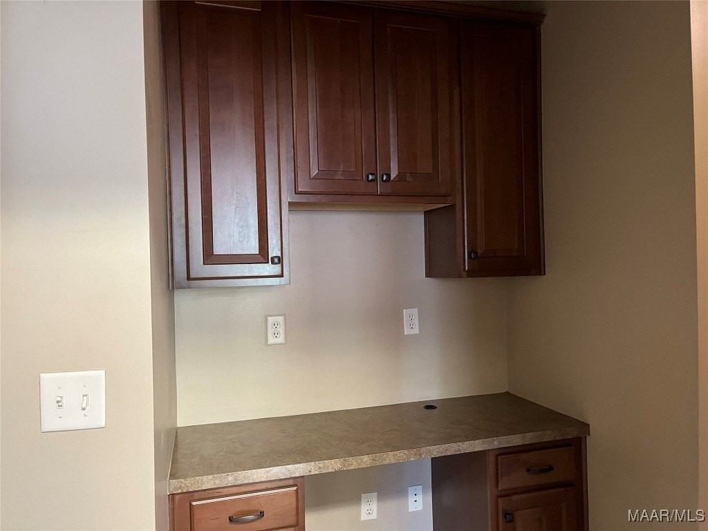 9085 Black Cherry Trl - Photo 7 of 30