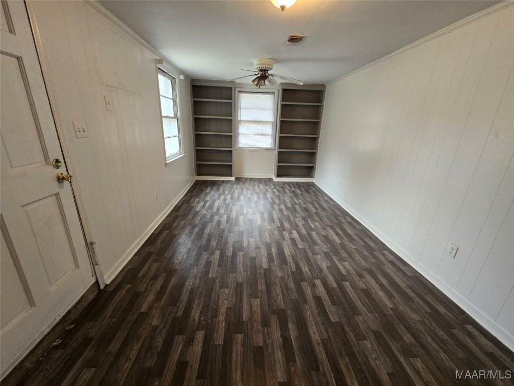 204 W Park Ave - Photo 6 of 10