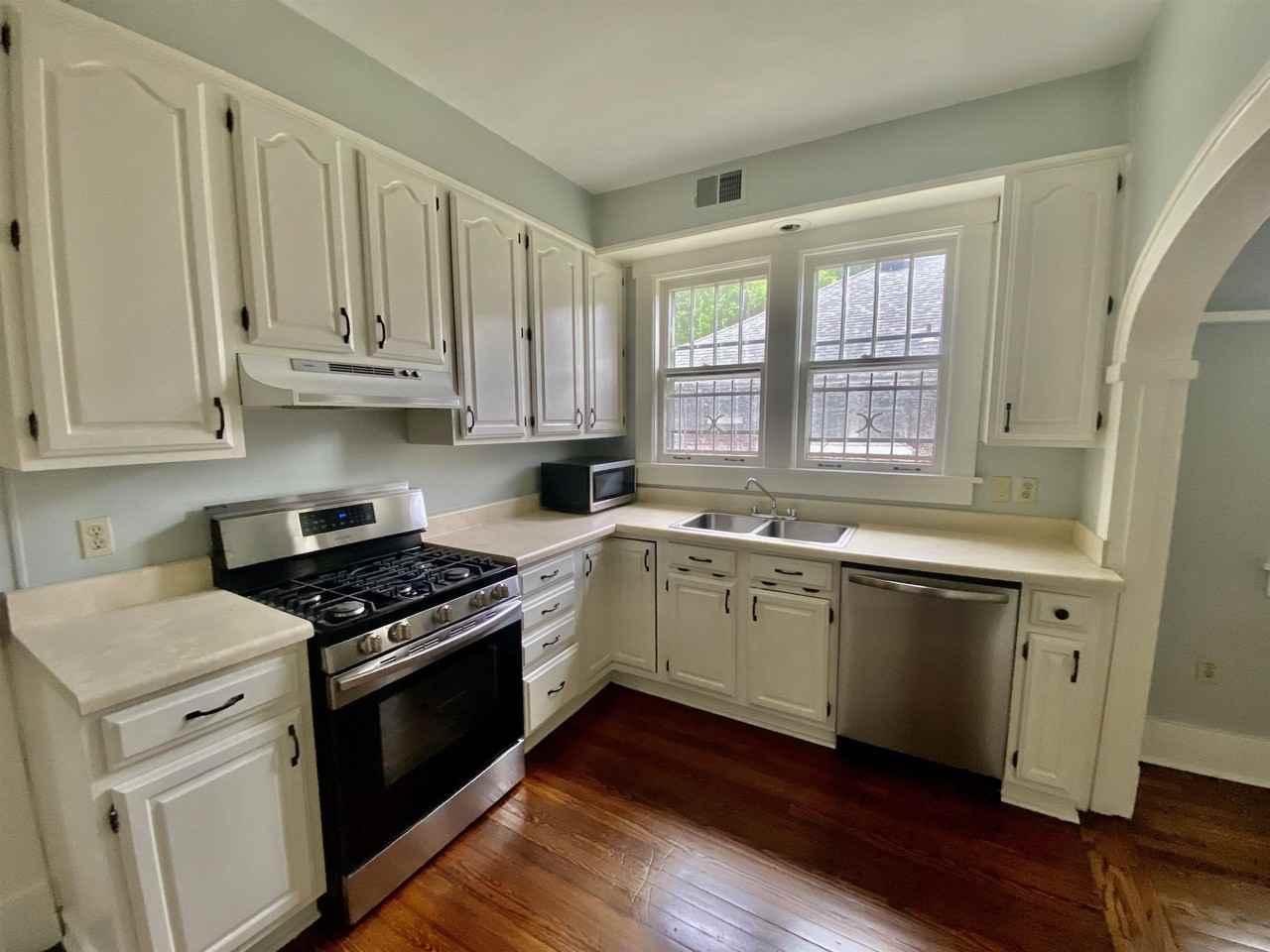 2307 Evelyn Ave - Photo 3 of 16