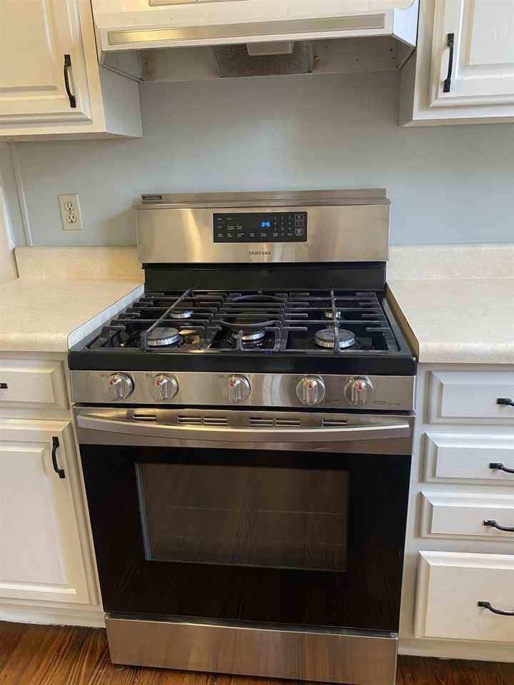 2307 Evelyn Ave - Photo 6 of 16