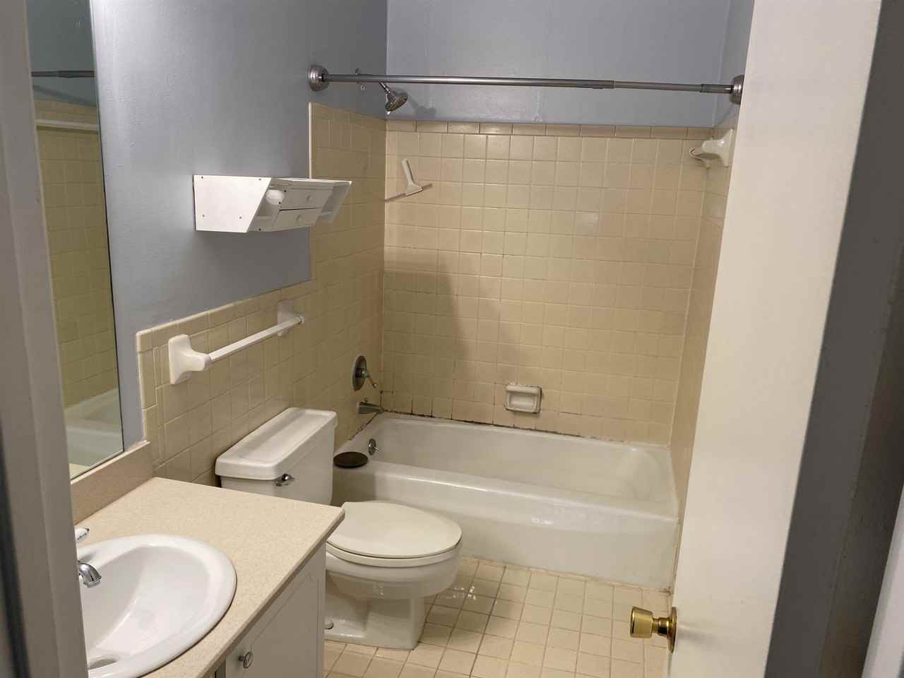 5696 Quince Rd #7 - Photo 5 of 15