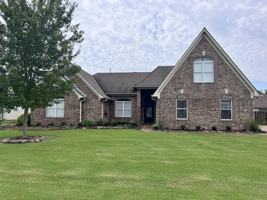 featured image of 455 Lewis Fairway Cir
