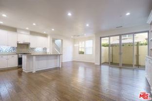 73 City Stroll - Photo 1 of 1