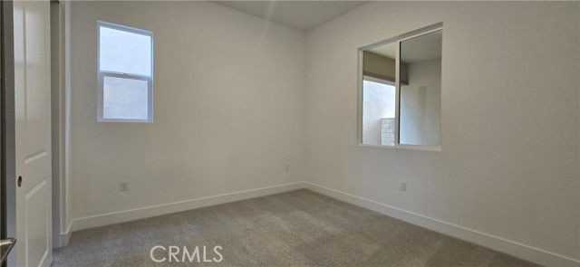 157 Great Park Blvd - Photo 4 of 8