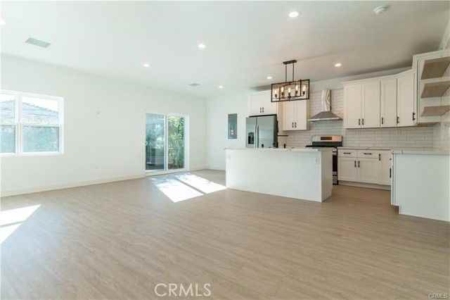 1507 Valencia Ave - Photo 7 of 8