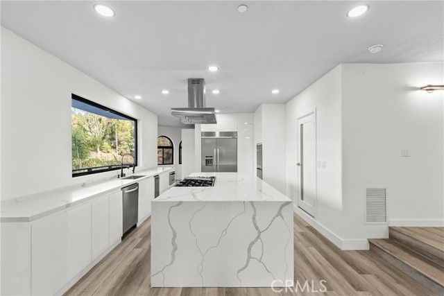 106 Buckskin Rd - Photo 2 of 8