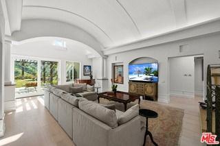 23318 Park Colombo - Photo 2 of 8