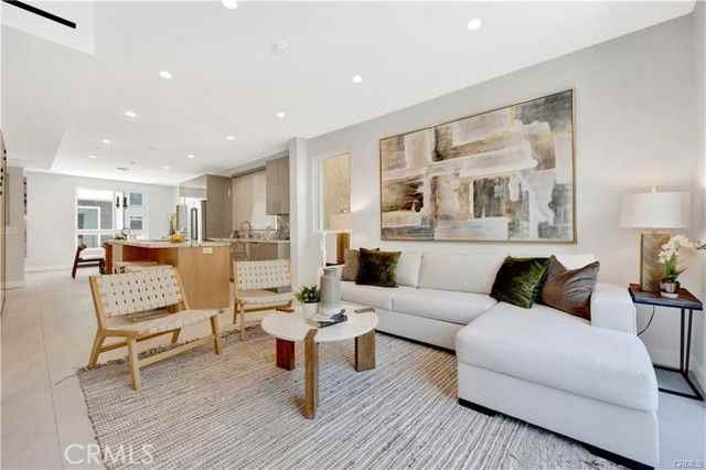 14570 1/2 Dickens St - Photo 2 of 5