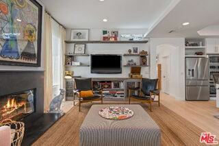 835 Superba Ave - Photo 5 of 8