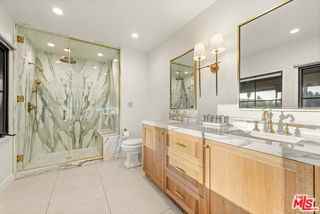 520 N Bedford Dr - Photo 3 of 8