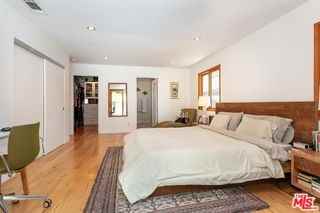 2211 Canyon Dr - Photo 3 of 8