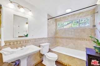 8838 Rosewood Ave - Photo 7 of 8