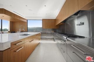 1731 Summitridge Dr - Photo 3 of 8