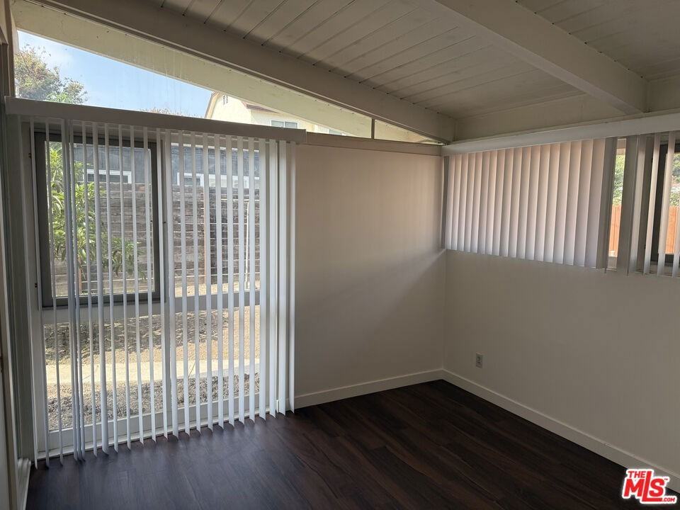 3355 Kallin Ave - Photo 3 of 8