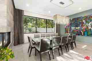 853 N Kilkea Dr - Photo 4 of 8