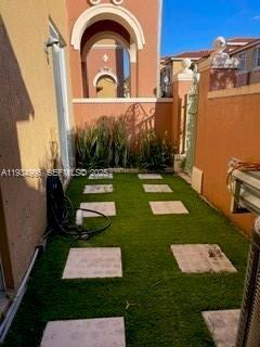 10643 Sw 7th St #1806 - Photo 2 of 8