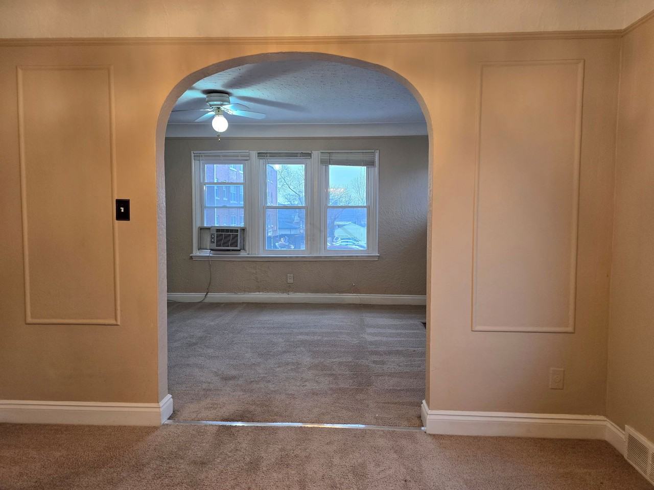 4085 Calhoun St - Photo 6 of 8