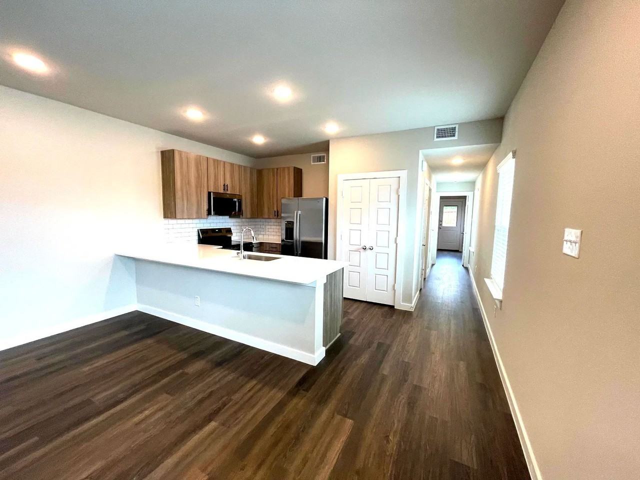 1127 Eloise Drive #01-125 - Photo 2 of 8